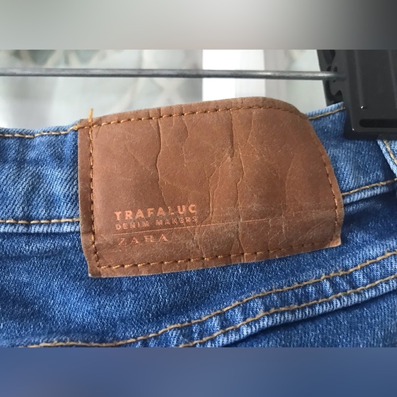 Zara Traffaluc denim collection shorts size 6 US women’s EUC - Picture 2 of 7